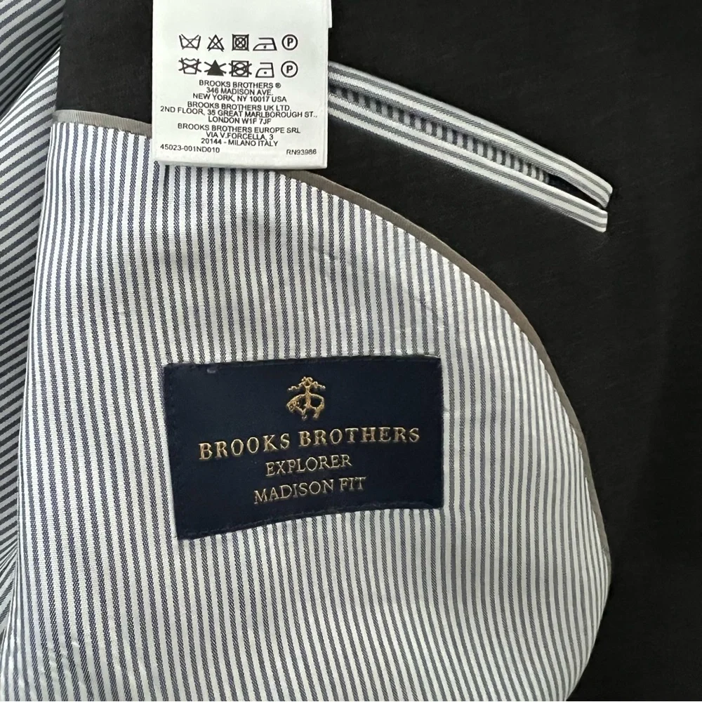 Brooks Brothers Explorer Madison Fit Gray Men's Suit 48R Jacket / Pants 44x28
